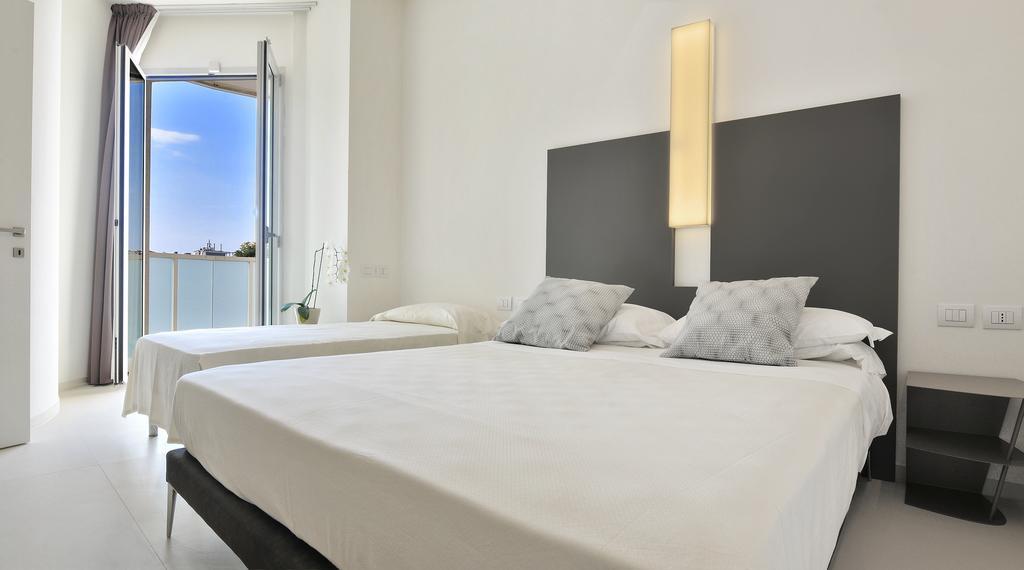 Hotel Cristallo Senigallia Værelse billede