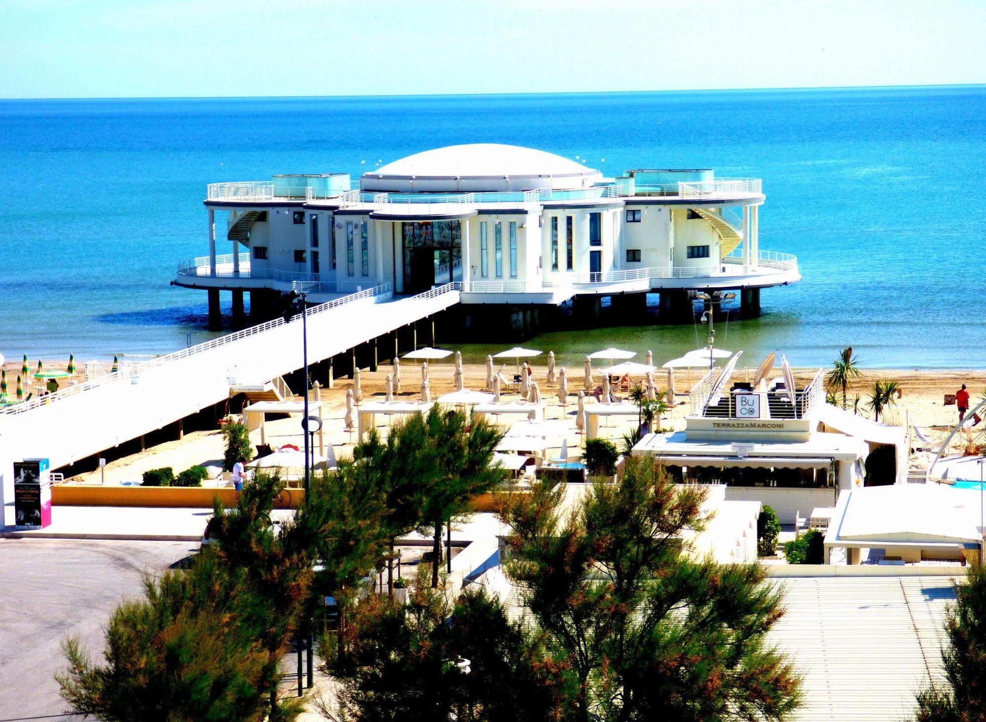 Hotel Cristallo Senigallia Eksteriør billede